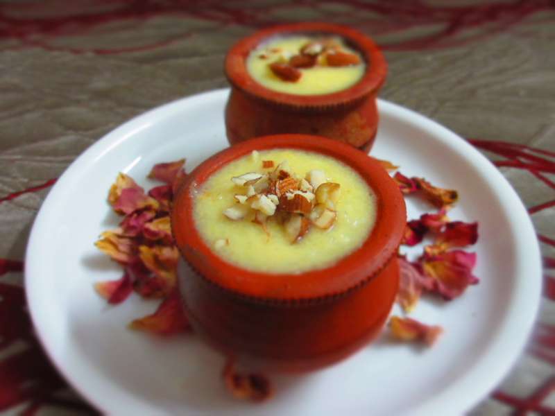 Matka malai one of the Famous Street Food in Hyderaba